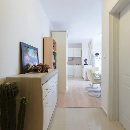 Апартамент Luxury 2bedroom Apart With Large Terrace Rj Слънчев бряг
