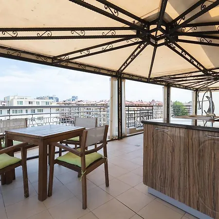 Апартамент Luxury 2bedroom Apart With Large Terrace Rj