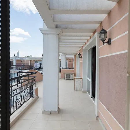 Апартамент Luxury 2bedroom Apart With Large Terrace Rj